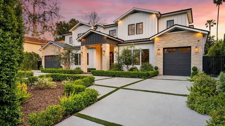 Driveways Loughton – Create a Practical and Attractive Entrance to Your Home